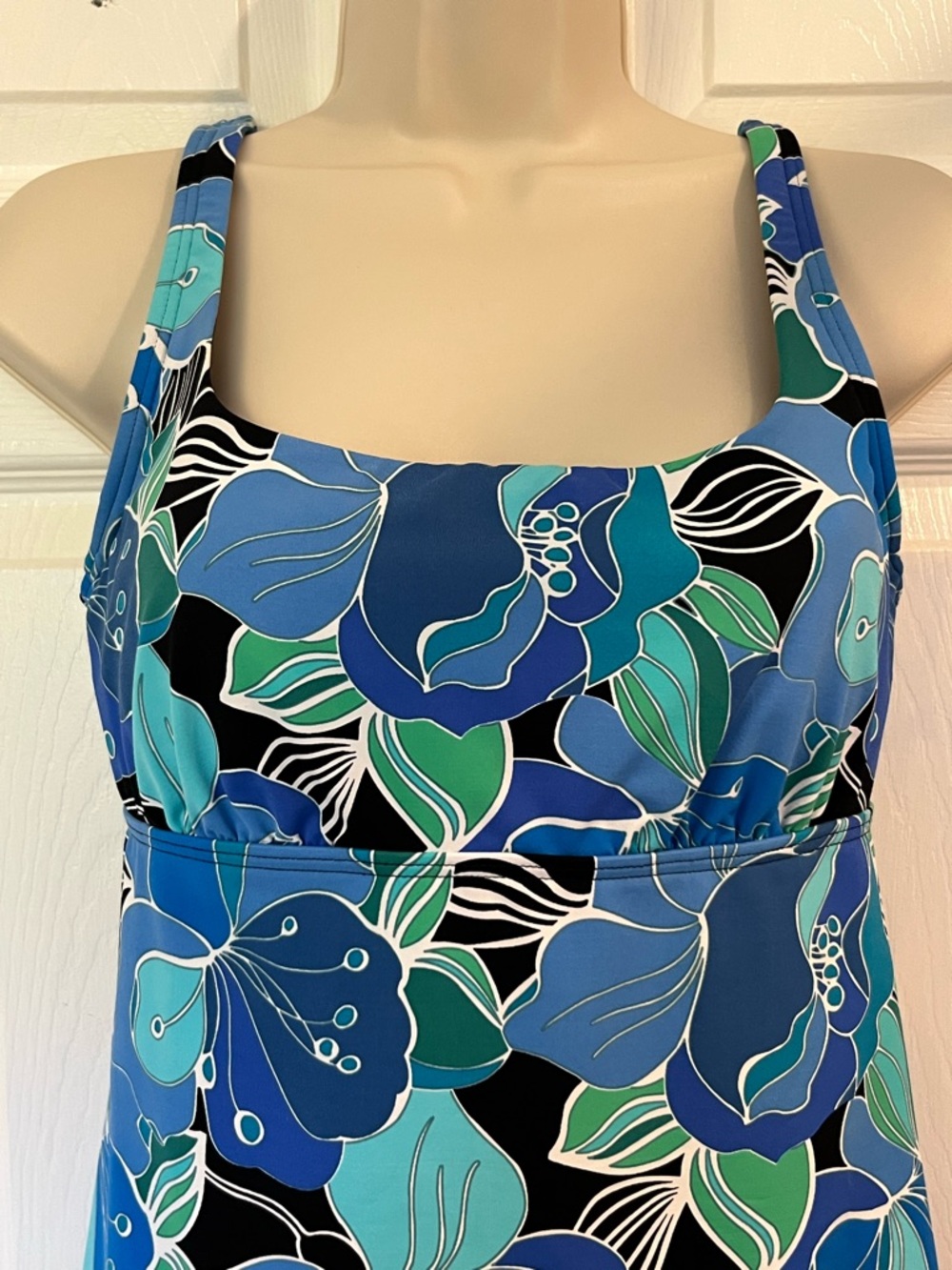 Lands' End Tankini Swim Top Black, Blue, Green Floral Square Neck Swimsuit Top 6